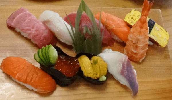 記念日サプライズコースで作るお寿司